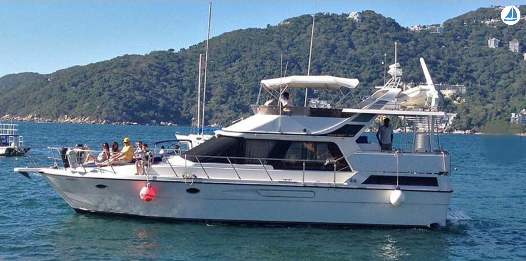 photo Custom Motorboat 54ft 1