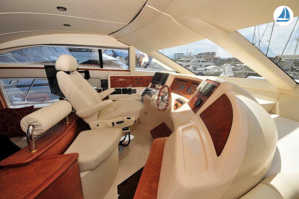photo Azimut 58 4