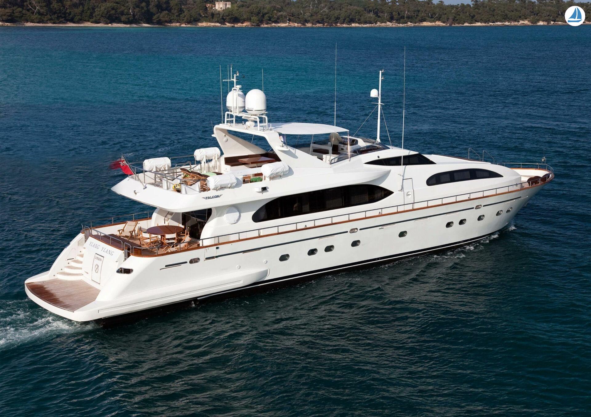 photo Falcon 102 YACHT 1