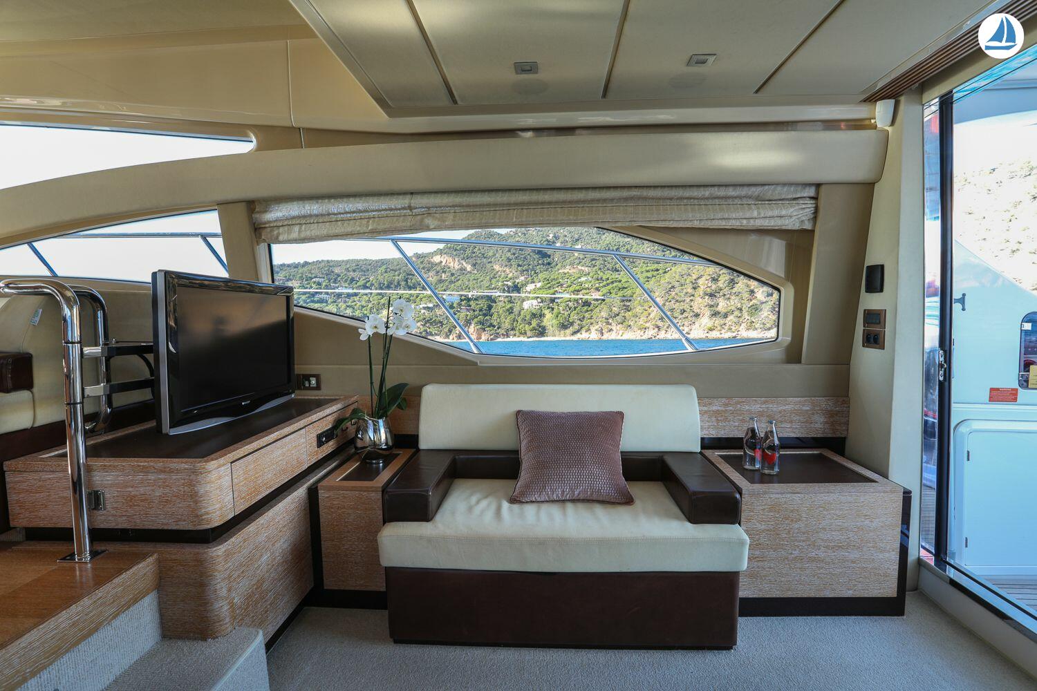 photo Azimut Fly Bridge 58 6