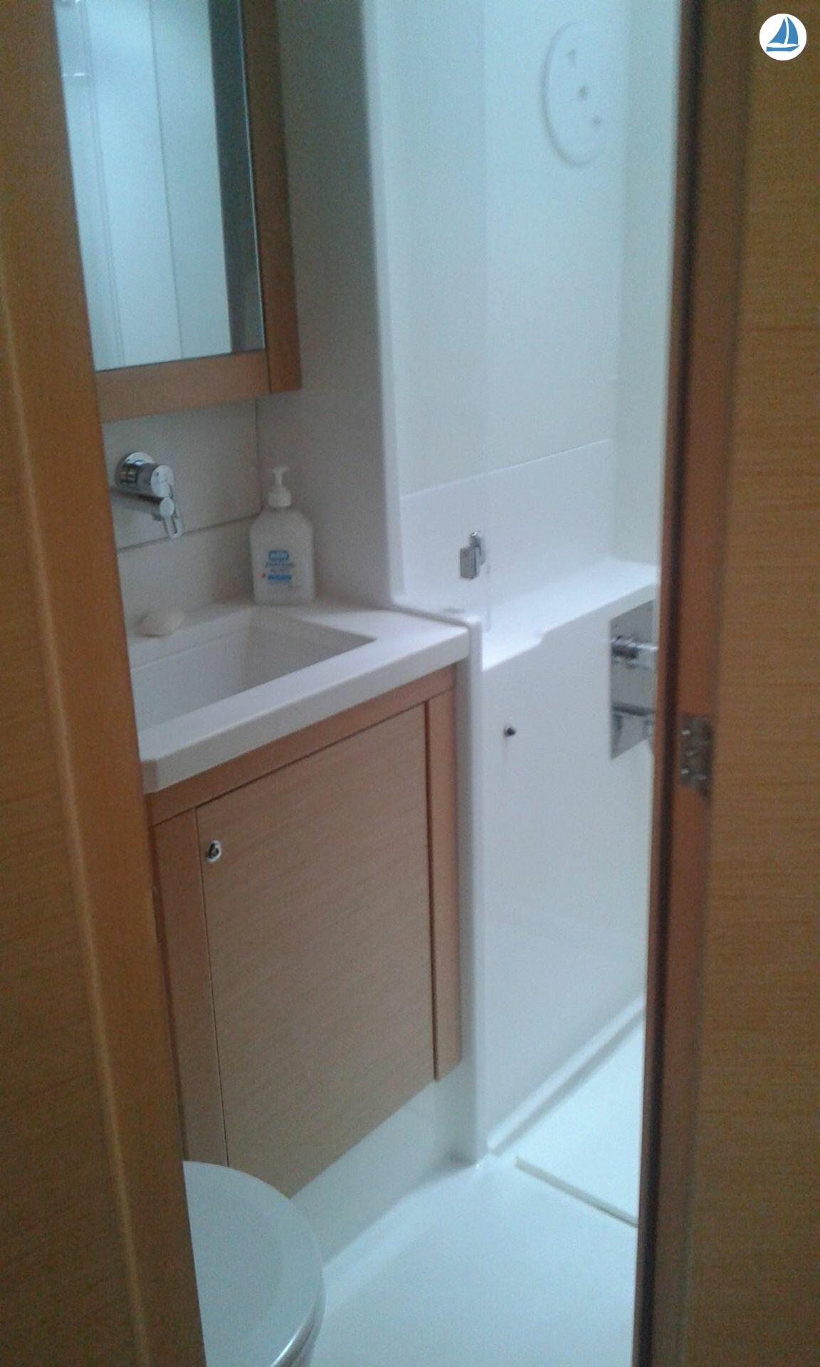 photo Lagoon 450 Sport 5