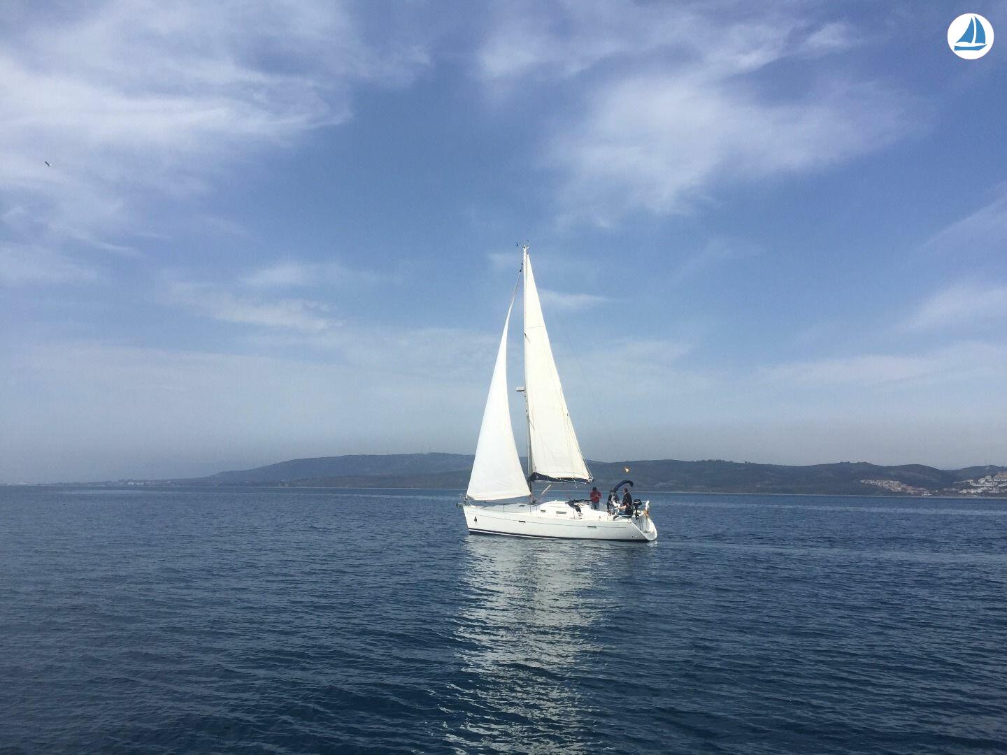 photo Beneteau OCEANIS 343 1