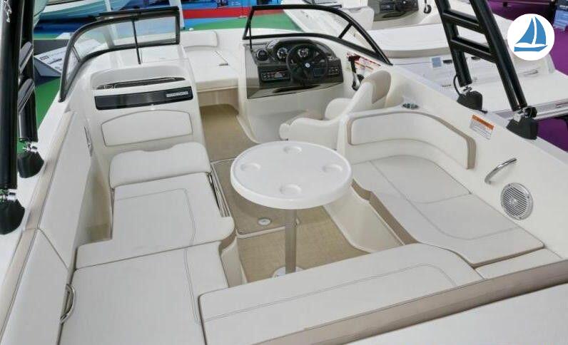 photo Bayliner Vr6 2