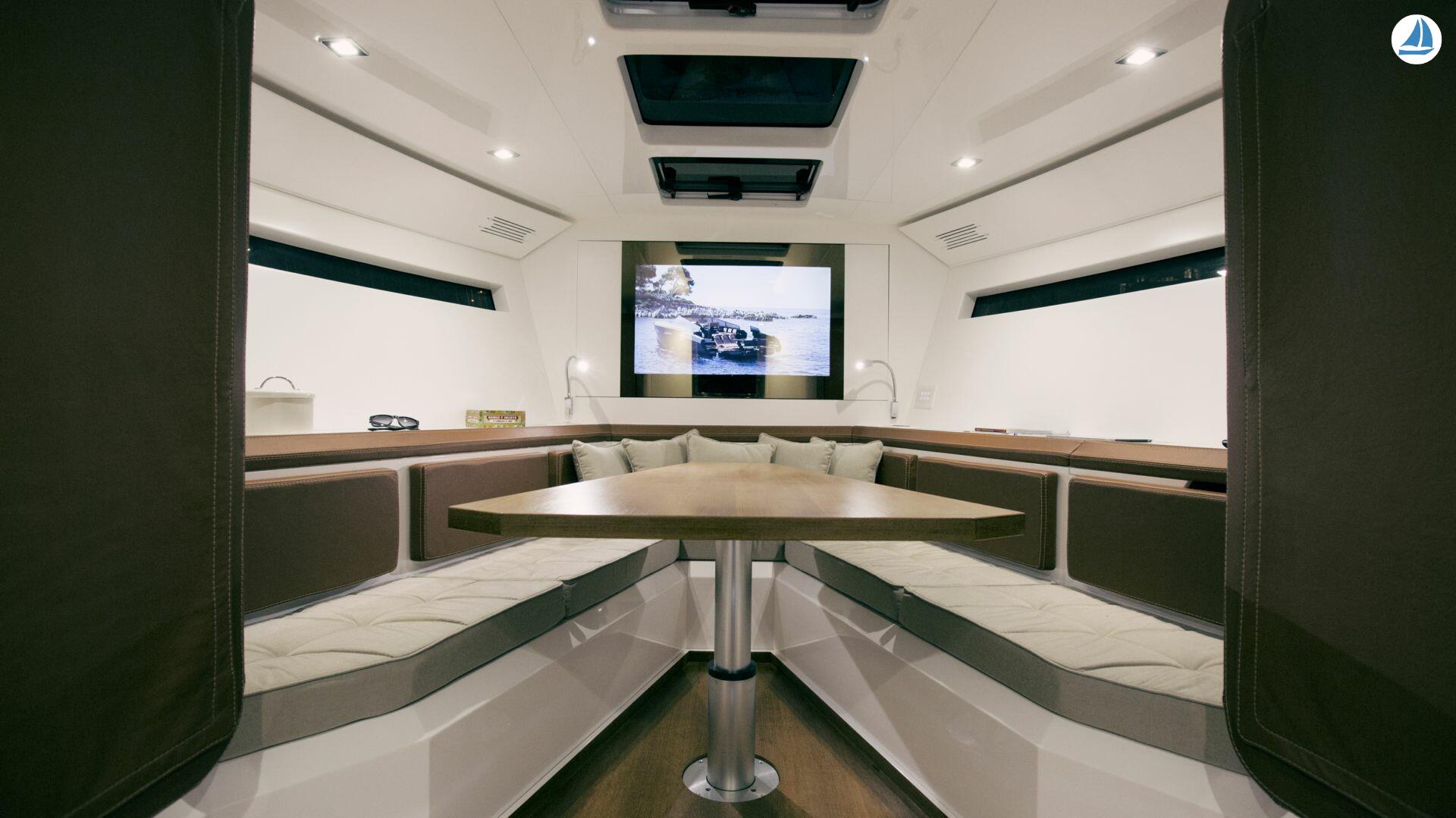 photo EVO Yachts EVO 43 6