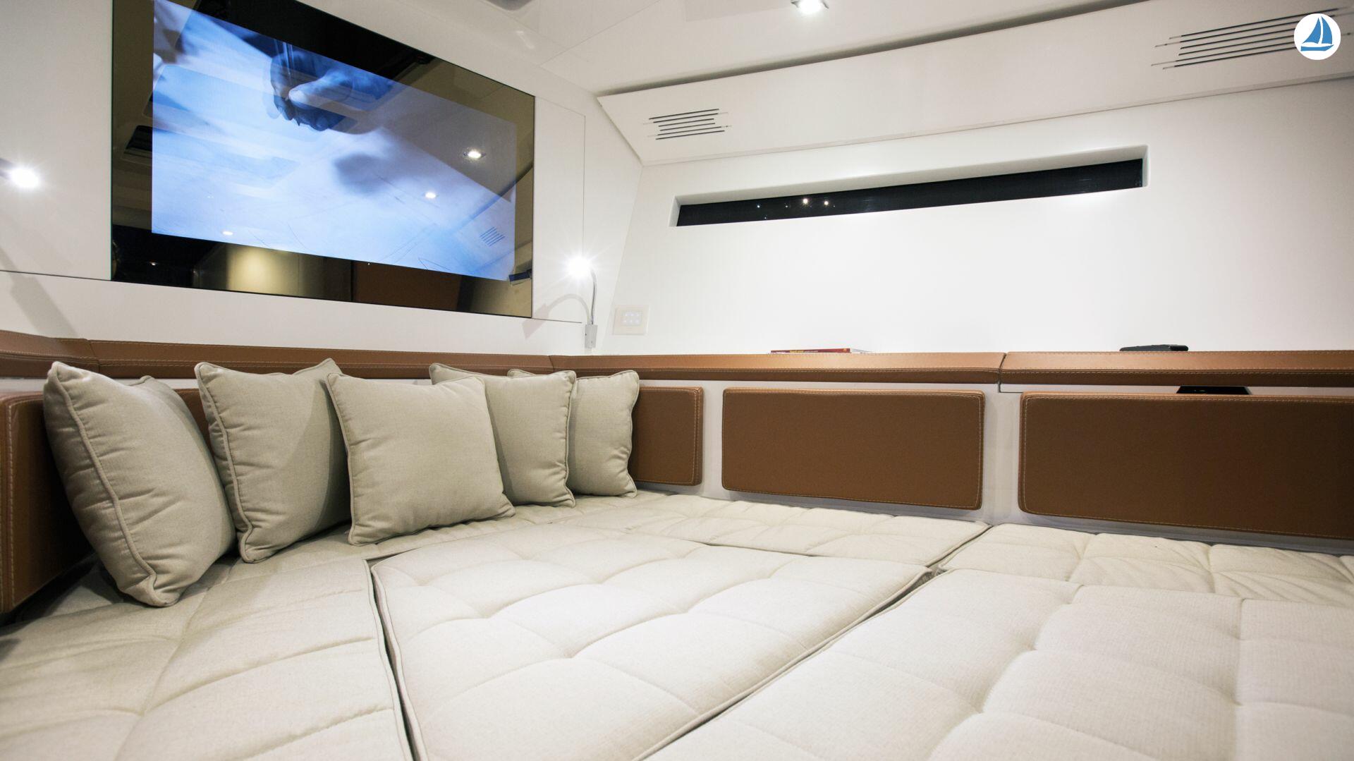 photo EVO Yachts EVO 43 7