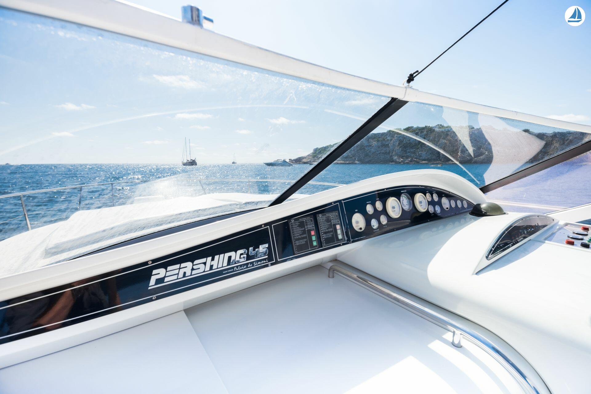 photo Pershing 45 8