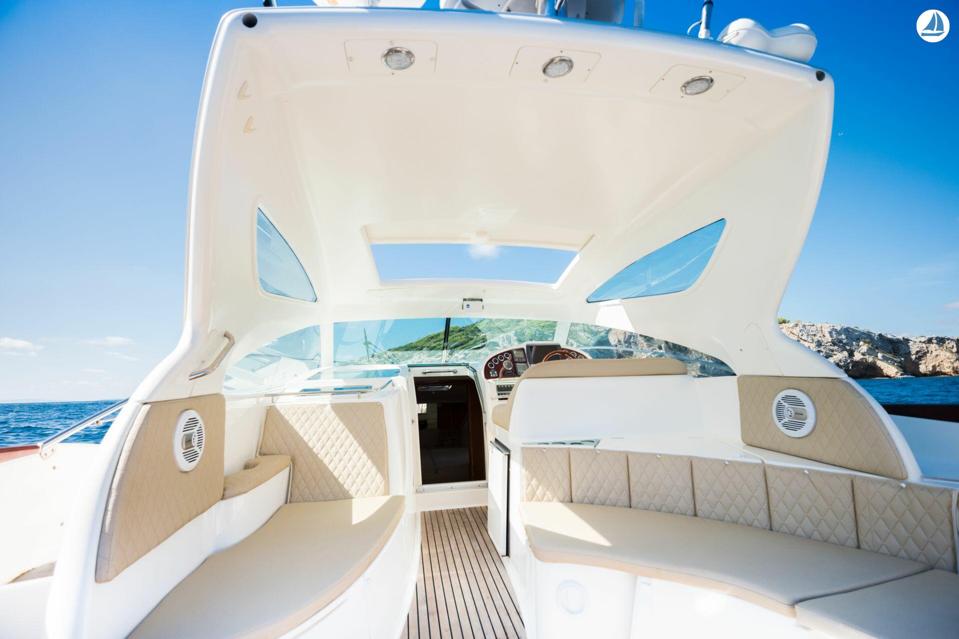 photo Prestige 34 8
