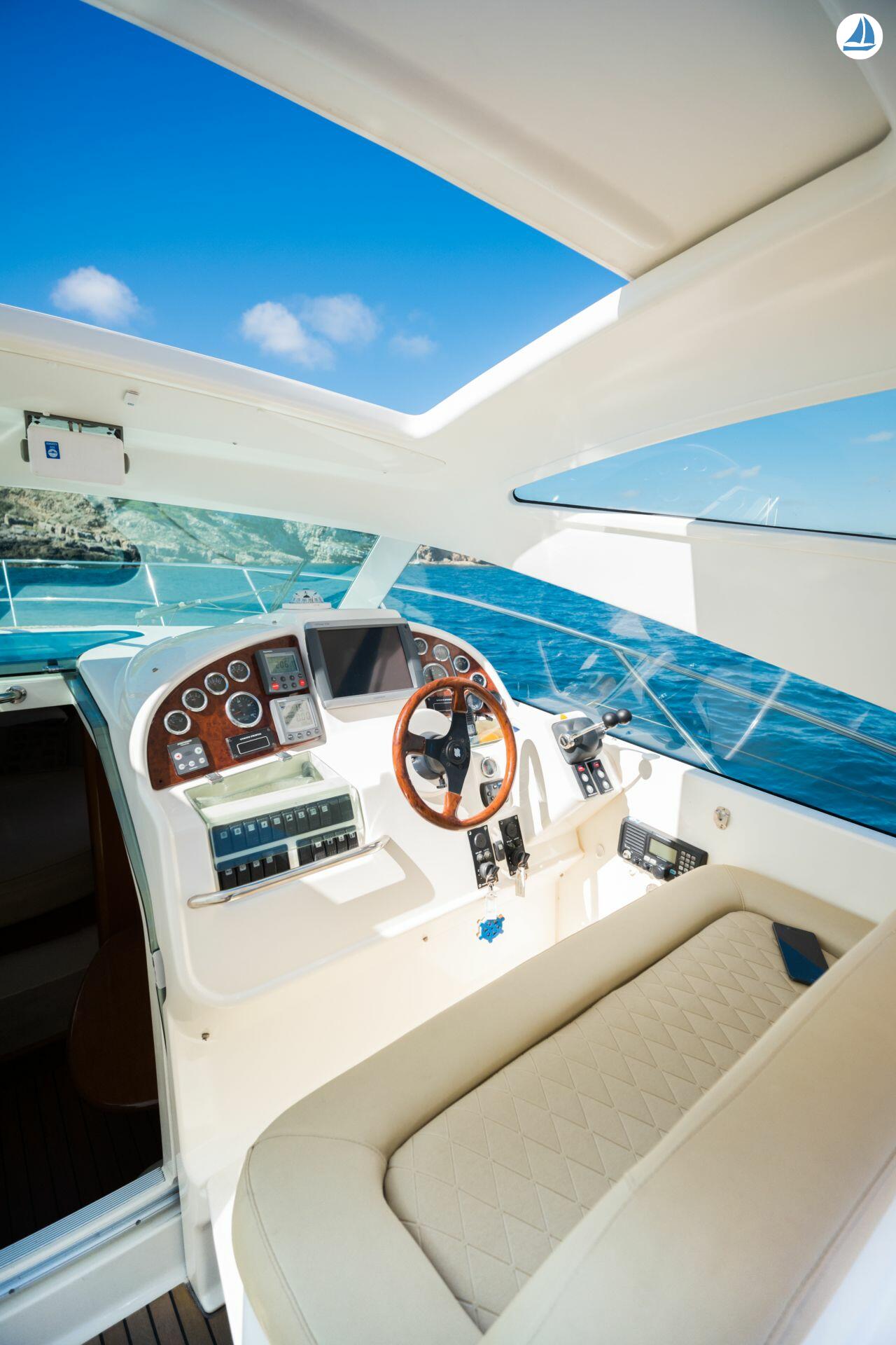 photo Prestige 34 9