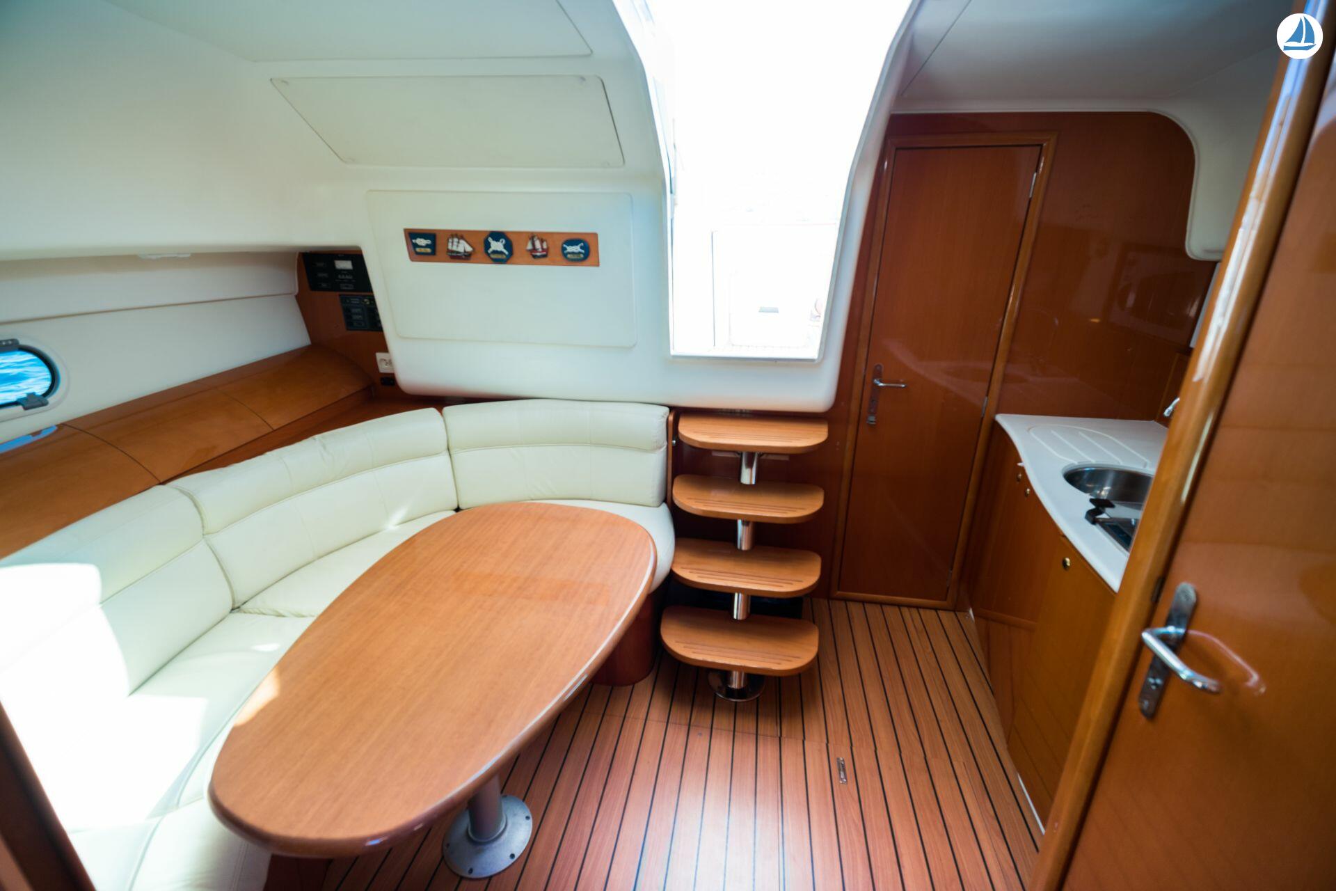 photo Prestige 34 10