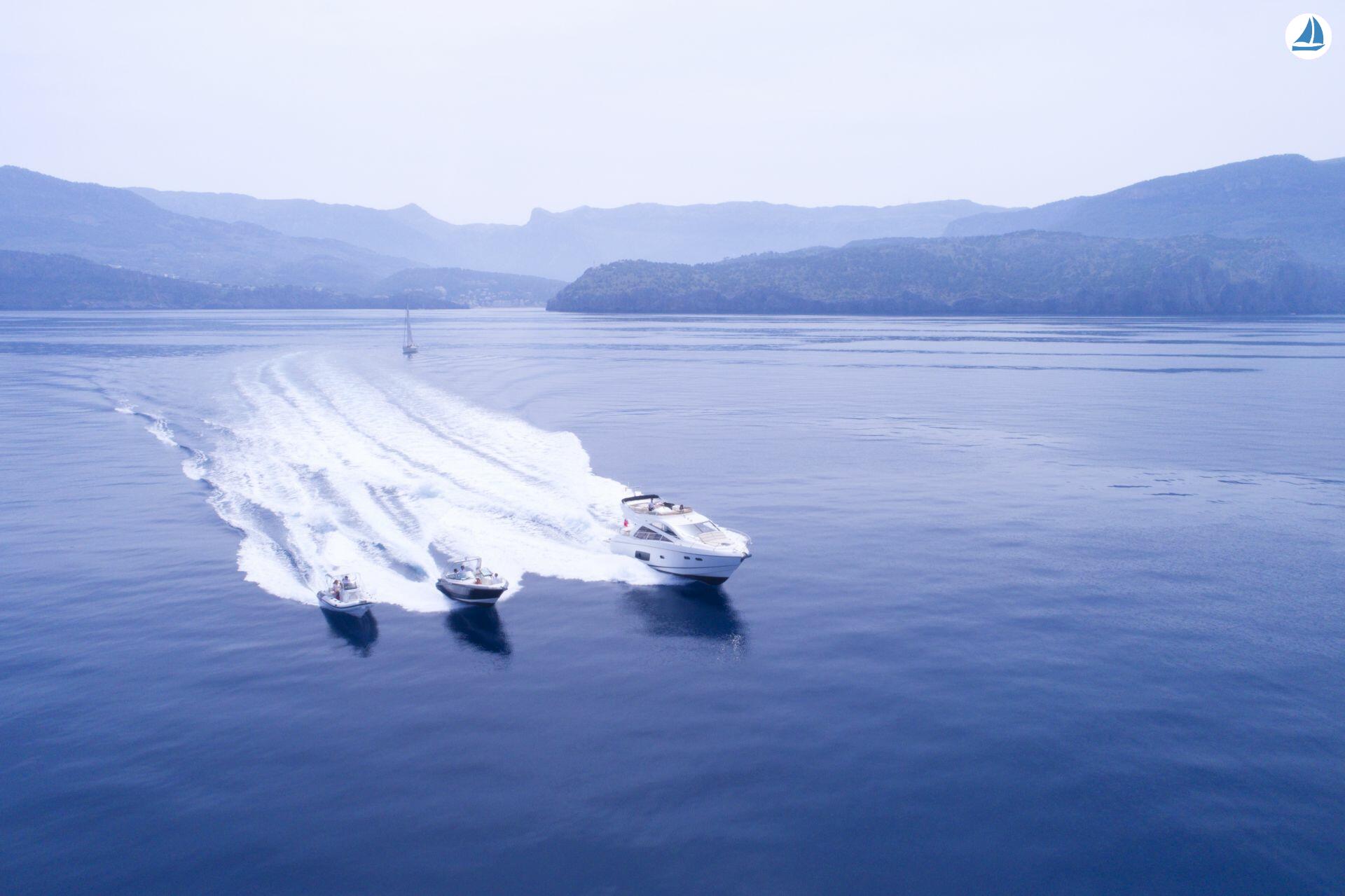 photo Ranieri Cayman 23 Sport Touring 3