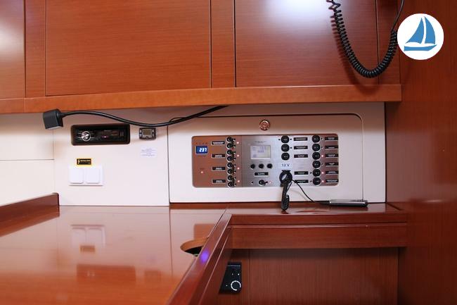 photo Beneteau OCEANIS 50 9