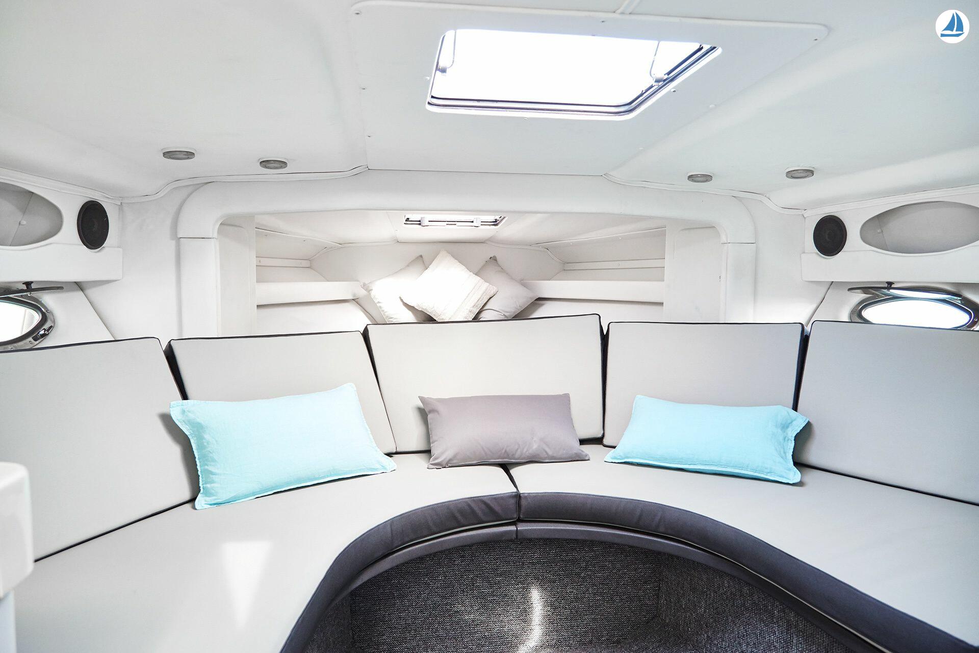 photo Sunseeker 37 TOMAHAWK 8
