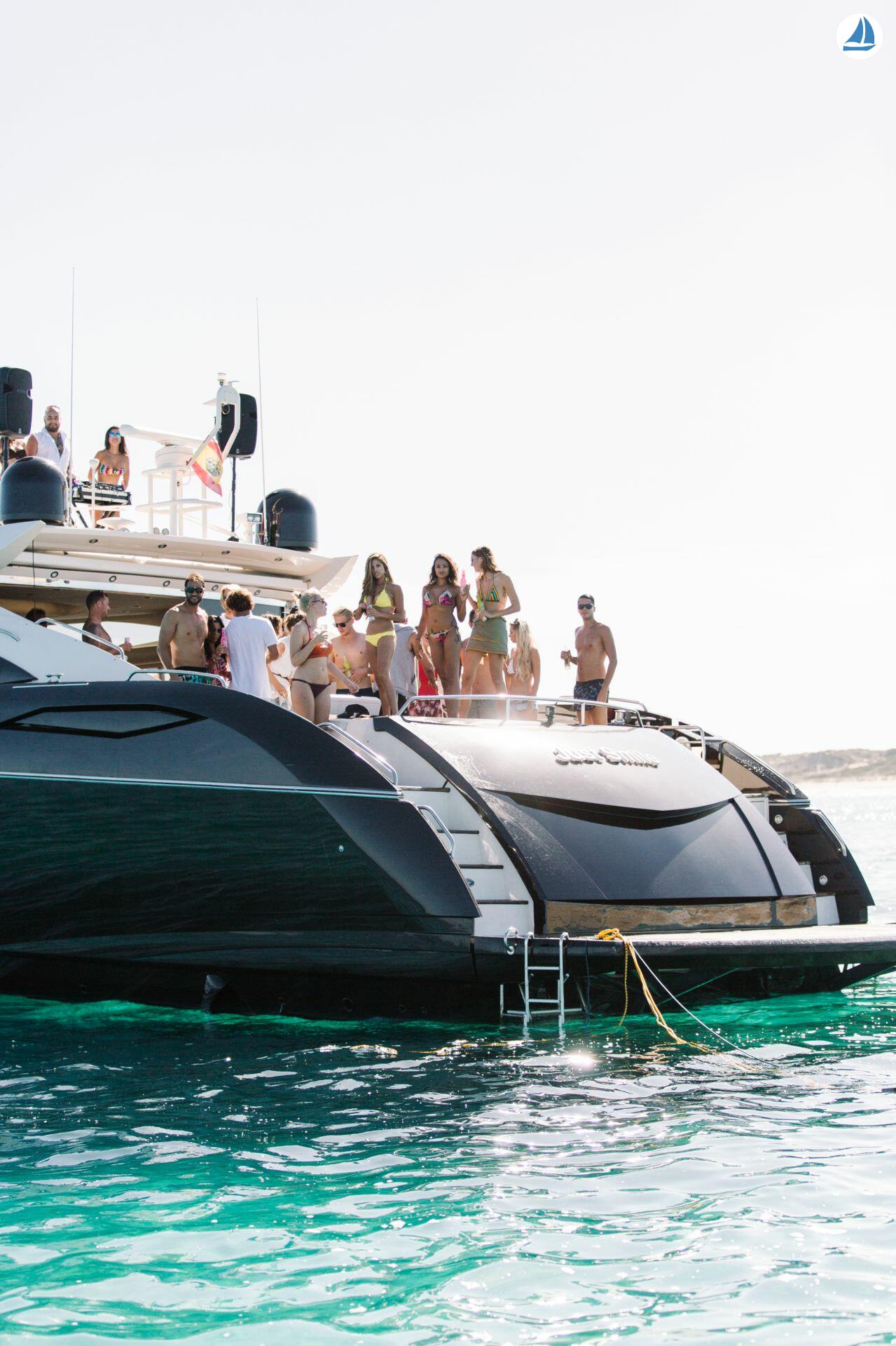 photo Sunseeker Predator 82 4