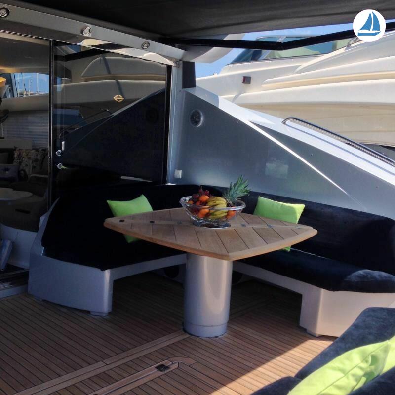 photo Sunseeker Predator 82 4