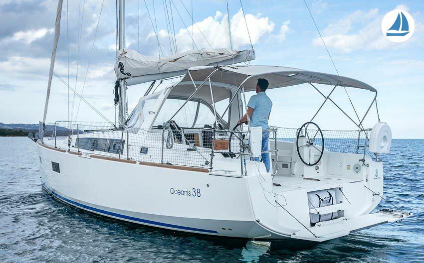 photo Beneteau Oceanis 38 2