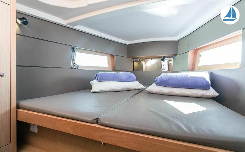 photo Beneteau Oceanis 38 7