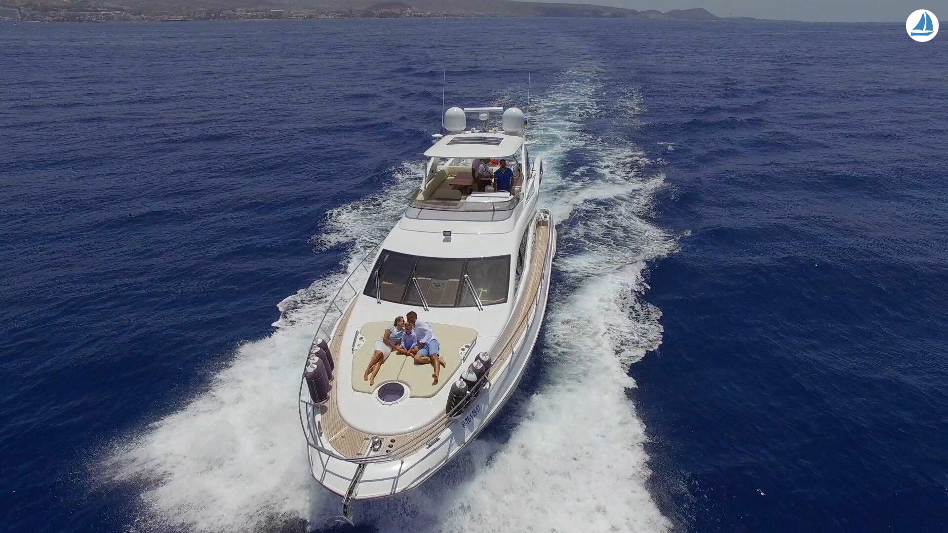 photo Azimut 60 2