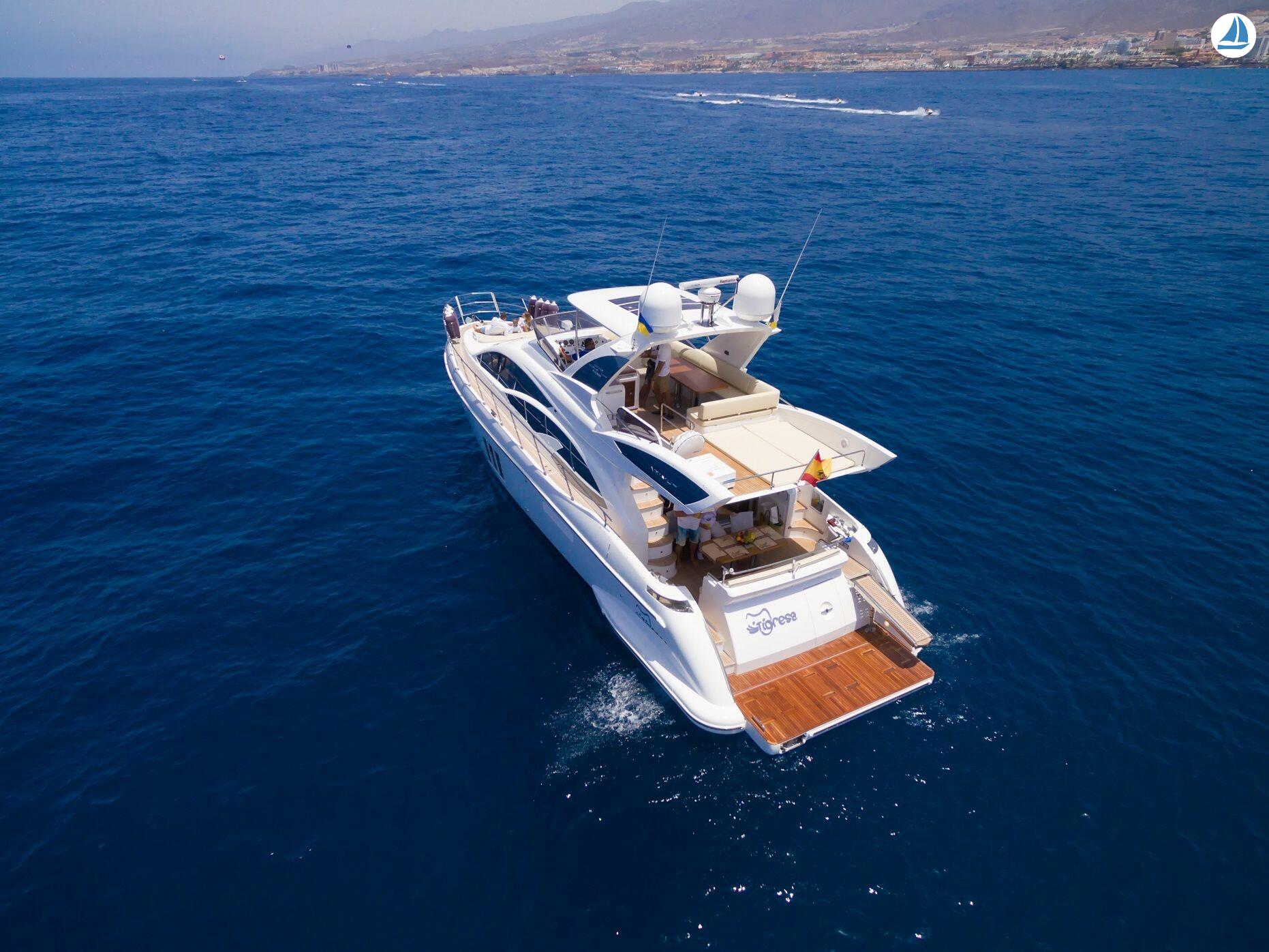 photo Azimut 60 6