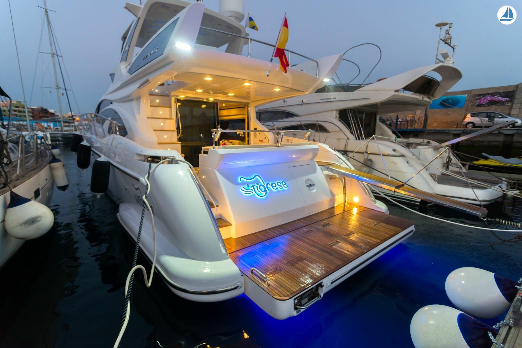 photo Azimut 60 15