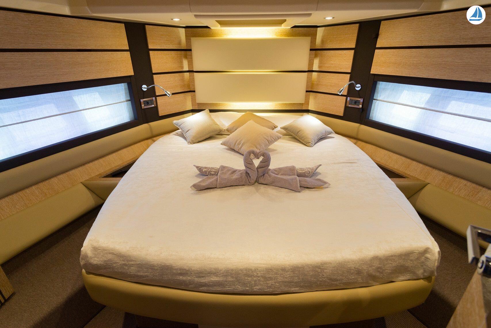 photo Azimut 60 19