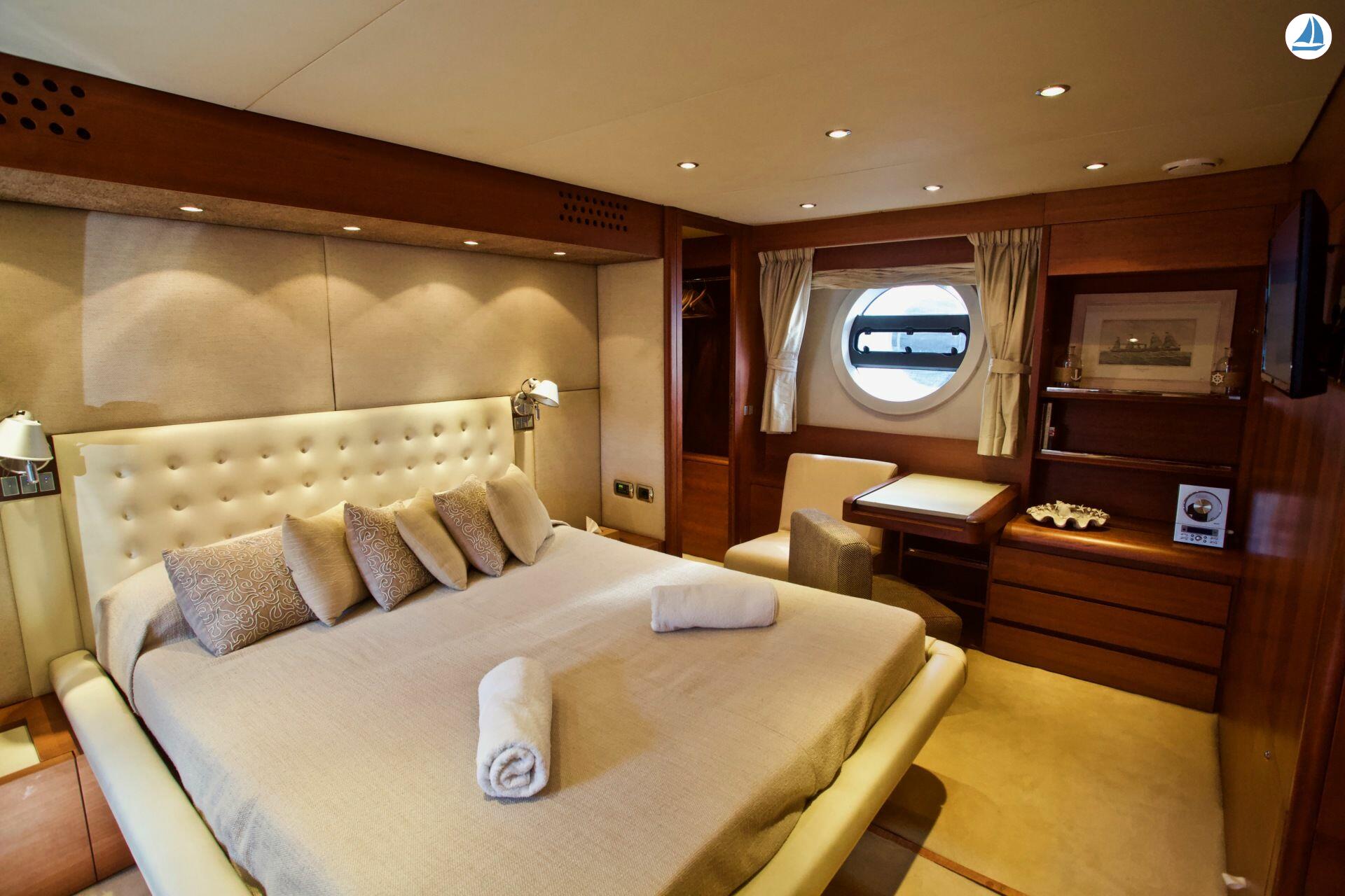 photo Aicon 75 Fly Lutetia 42