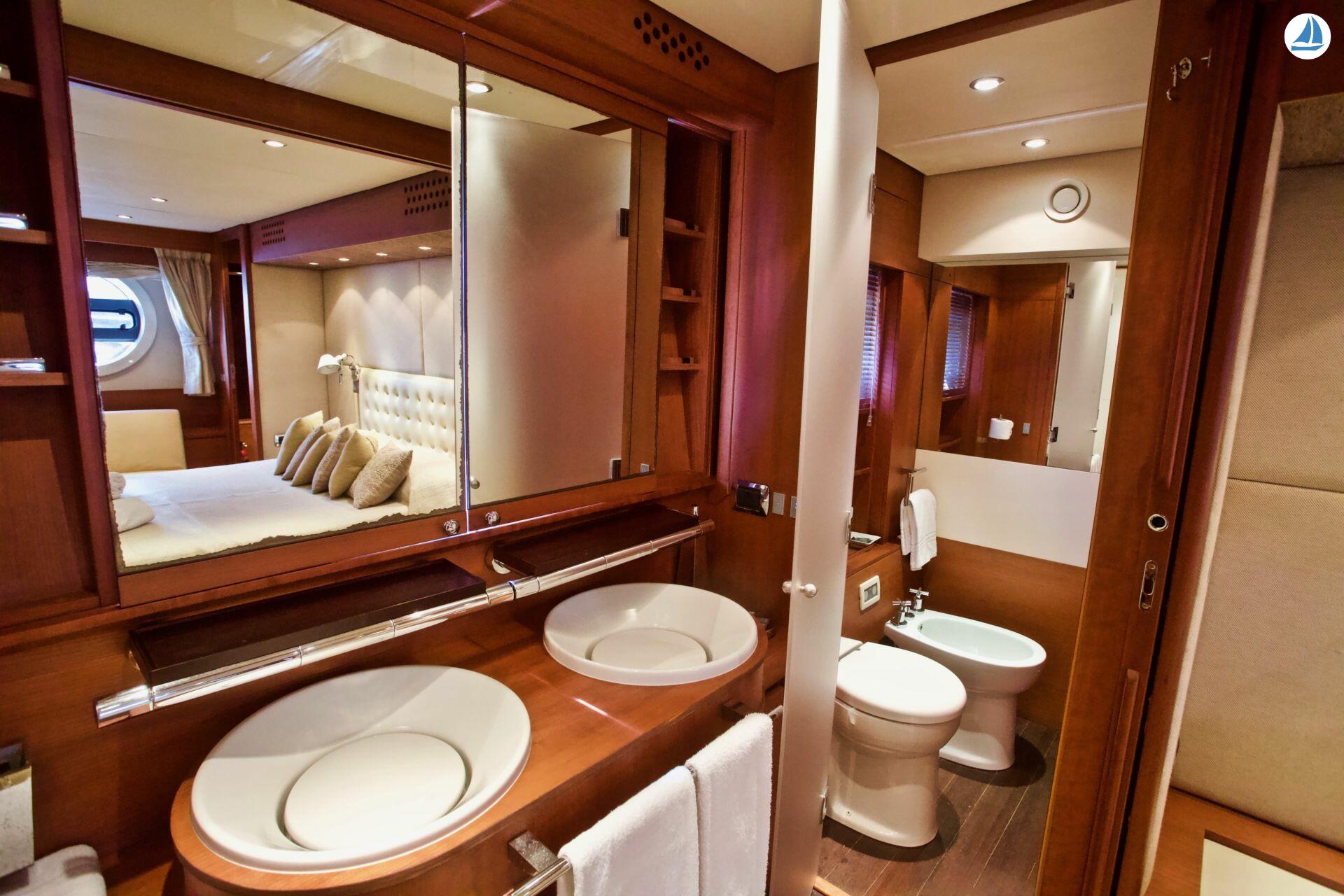 photo Aicon 75 Fly Lutetia 46