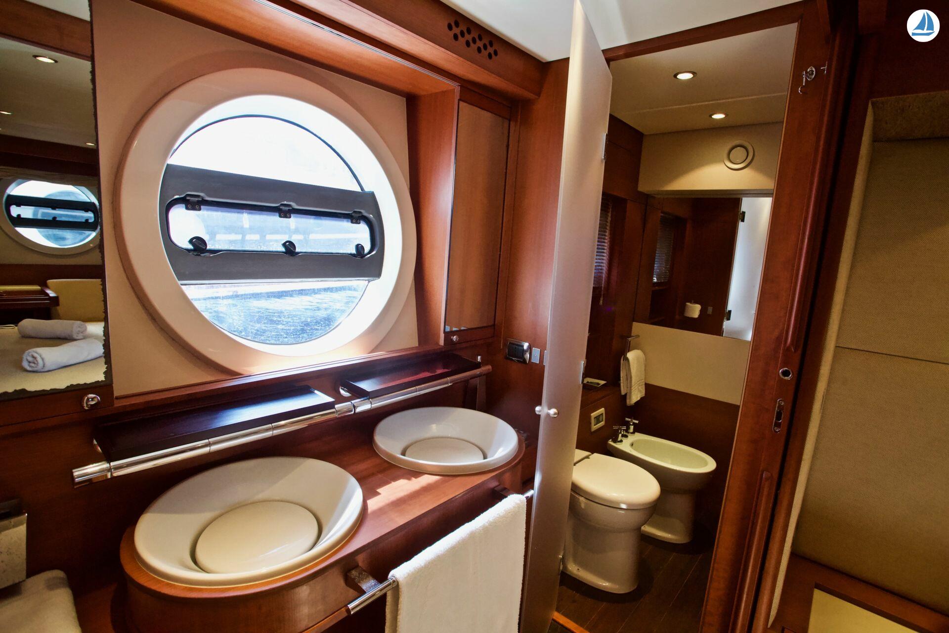 photo Aicon 75 Fly Lutetia 47