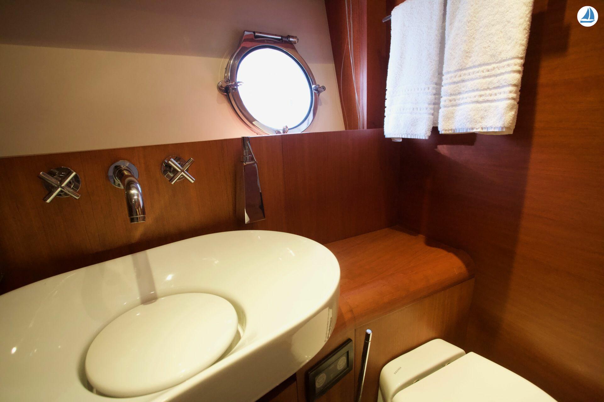 photo Aicon 75 Fly Lutetia 51