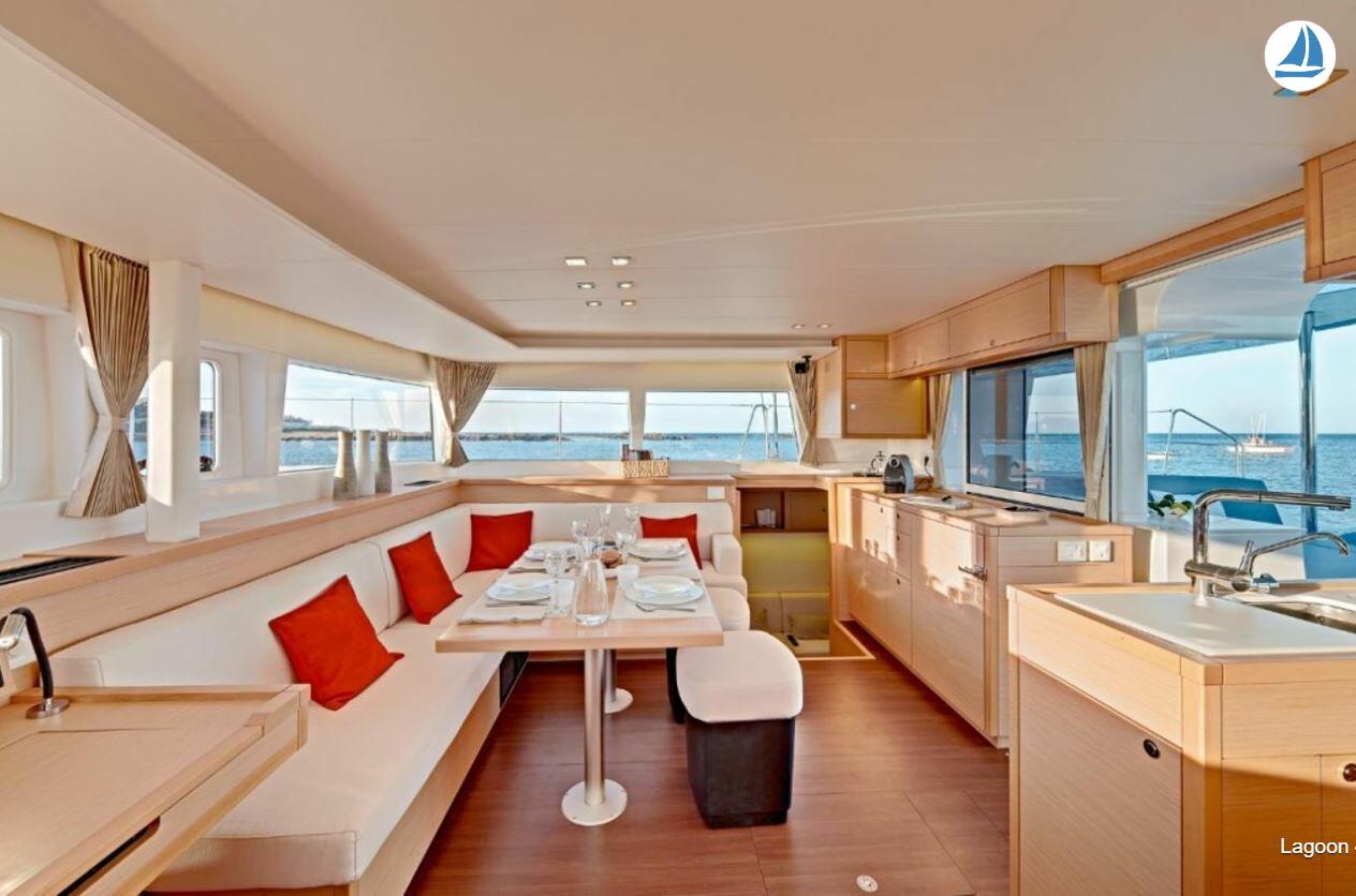 photo Lagoon 450 F 2