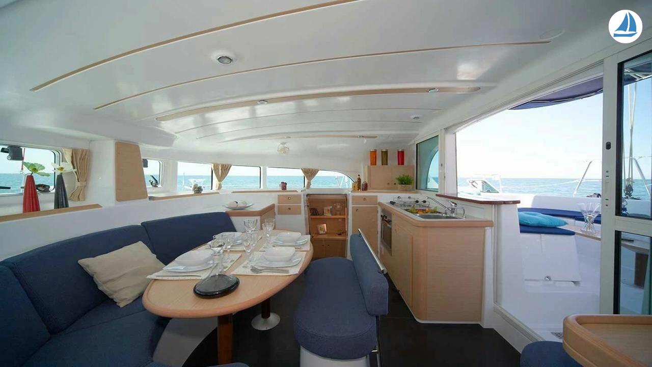 photo Lagoon 380 Plus 3