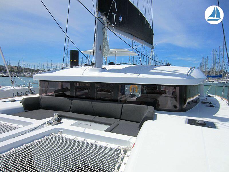 photo Lagoon 450 S 2