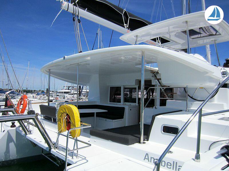 photo Lagoon 450 S 4