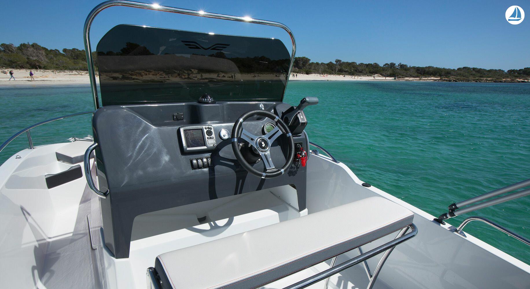 photo Beneteau 5,5 Flyer Spacedeck - Llafranc 2