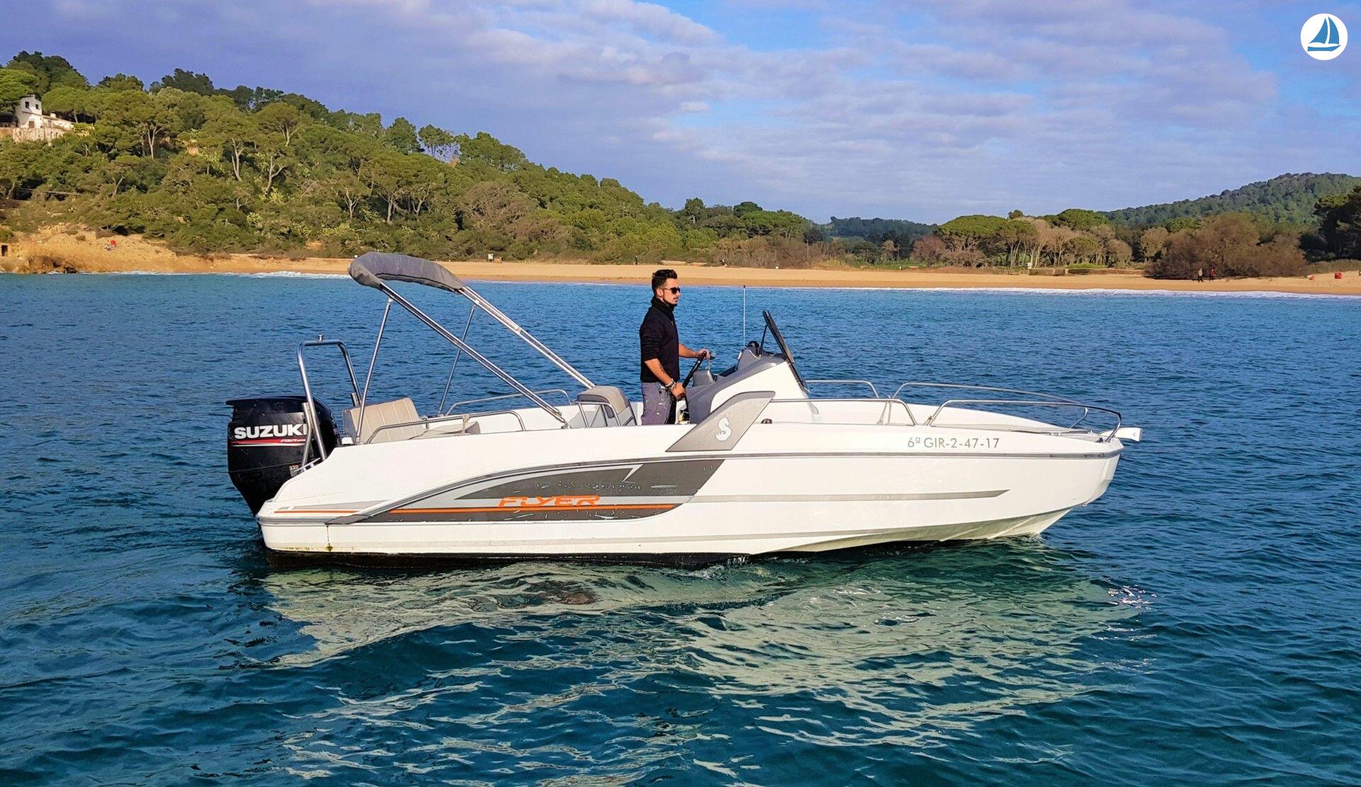photo Beneteau Flyer 6.6 spacedeck - Calella de Palafrugell 1